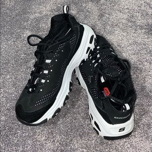 SKECHERS Women’s Sneakers Black and White